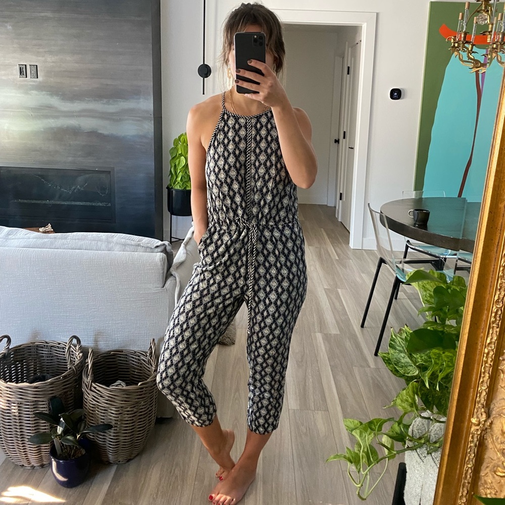 Forever 21 / XS / Patterned Romper / Cinch waist / Perfect for vacation!